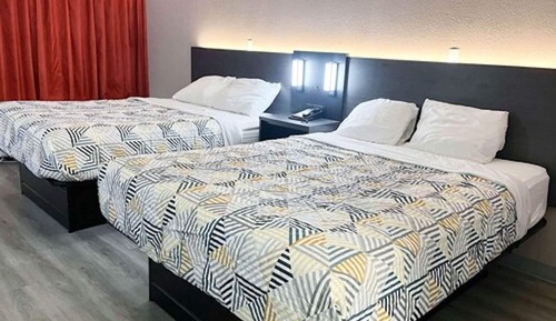 Deluxe Room, 2 Queen Beds, Non Smoking, Refrigerator & Microwave