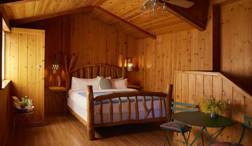 Superior Room, 1 King Bed, Bathtub