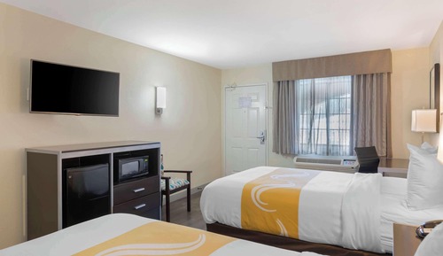Standard Room, 2 Double Beds, Non Smoking