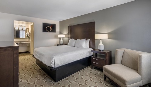Standard Room, 1 Queen Bed, Accessible, Non Smoking