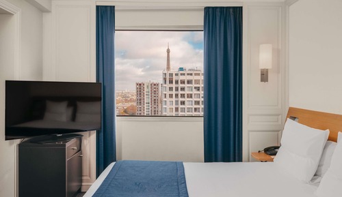 Junior Suite, 1 Double Bed with Sofa bed, City View