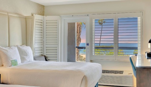 Deluxe Room, 2 Double Beds, Balcony, Ocean View