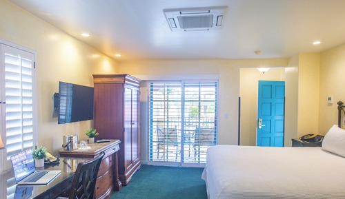 Premium Room, 1 King Bed with Sofa bed, Balcony