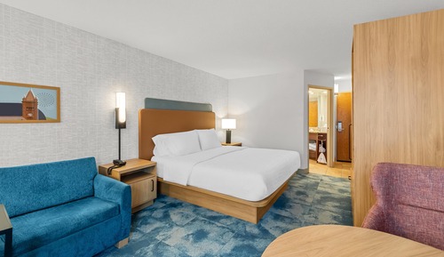 Room, 1 King Bed, Non Smoking, City View