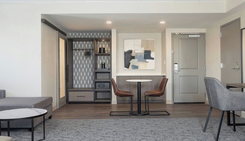 Junior Suite, 1 King Bed with Sofa bed (Hearing Accessible)
