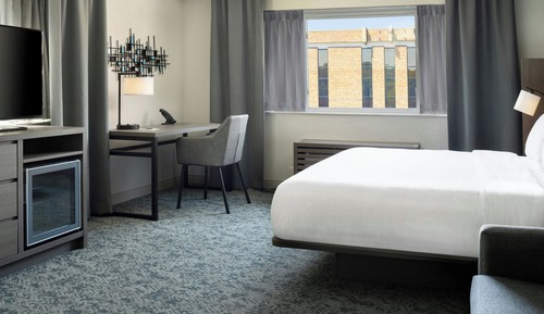 Room, 1 King Bed with Sofa bed, Smoking, Corner