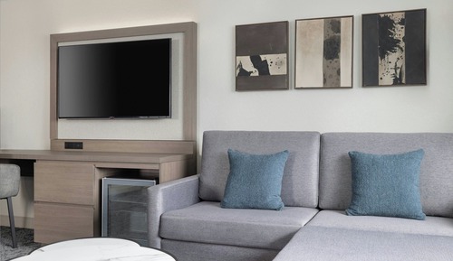 Junior Suite, 1 King Bed with Sofa bed