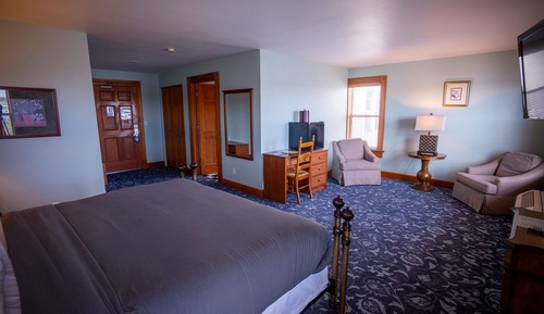 King Suite Room