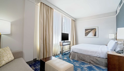 Studio Suite, 1 King Bed with Sofa bed, Non Smoking (with Shower)