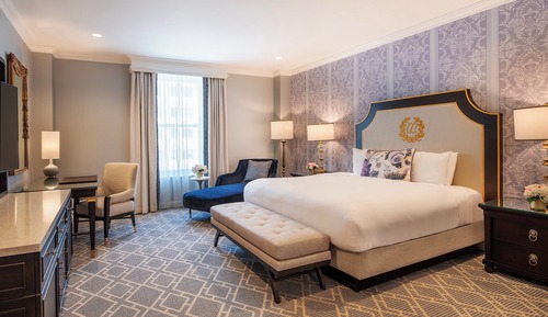 Premium Room, 1 King Bed