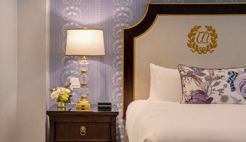 Classic Room, 1 King Bed