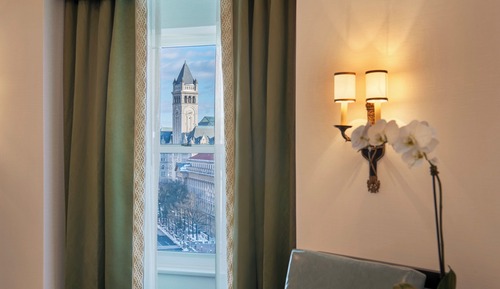 Suite, 1 King Bed (Theodore Roosevelt, Wash Monmt View)