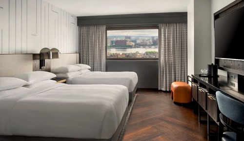 Room, 2 Queen Beds, River View (Mobility Accessible, Roll-in Shower)