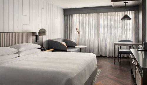 Club Room, 1 King Bed