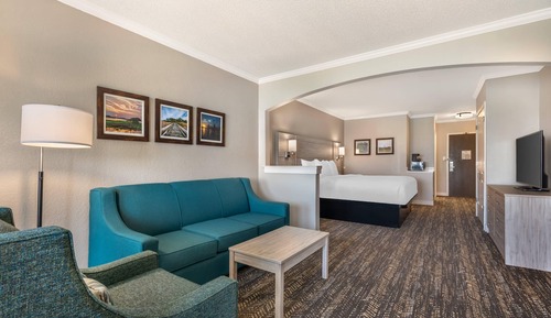 Premium View King Suite, Accessible - Bayfront