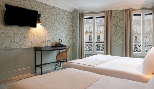 Deluxe Triple Room