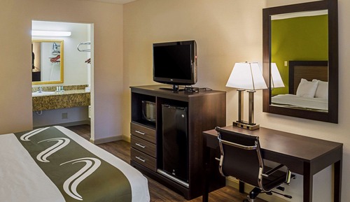 Standard Room, 1 King Bed, Non Smoking