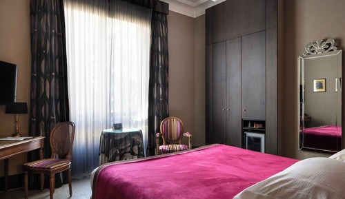 Superior Room - Complimentary soft minibar,courtesy tray, Chromecast and digital press
