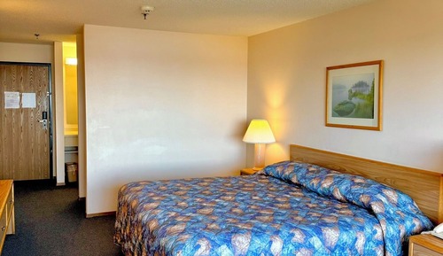 Standard Room, 1 King Bed