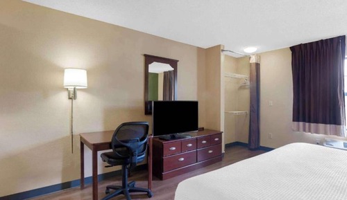 Room, 1 Queen Bed, Non Smoking (Kitchen)