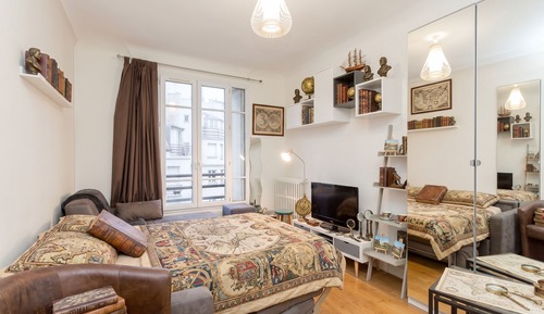 Comfort Apartment, City View
