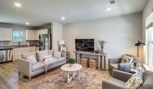 House (2 Bedrooms)