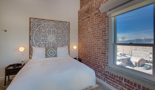 Room, Partial Ocean View