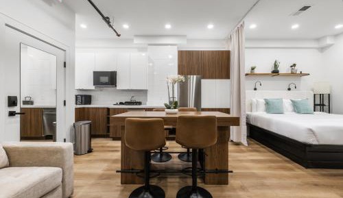 Studio Apartment with King Bed