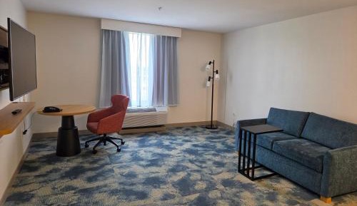 King Studio Suite with Sofa Bed and Garden - Non-Smoking