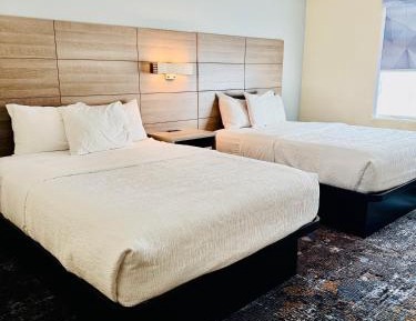 Deluxe Queen Room with Two Queen Beds