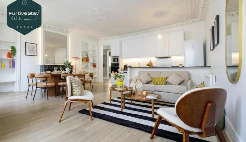 Three-Bedroom Deluxe Apartment