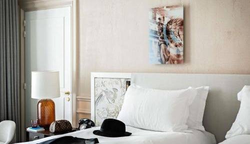 Premium Luxury Single Room with Two Single Beds and Courtyard or Rue Scribe View