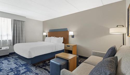 King Room with Sofa Bed - Non-Smoking