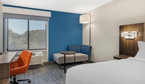 Standard King Room - Communications Accessible