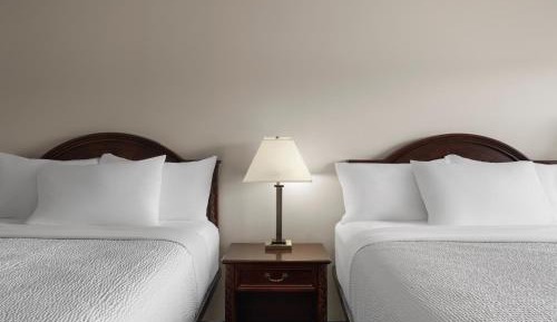 2 Queen Beds Non-Smoking