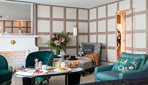 Opera Duplex King Suite with Living Room and Balcony