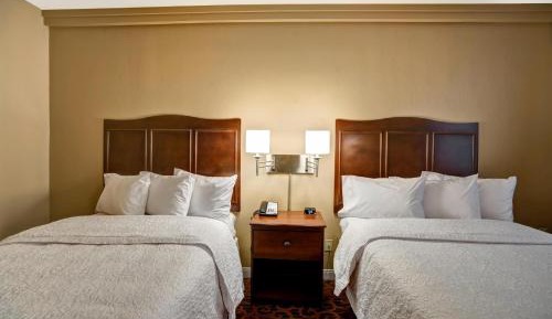 Queen Room with Two Queen Beds - Hearing Access/Non-Smoking