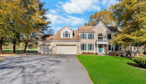 Seven-Bedroom House