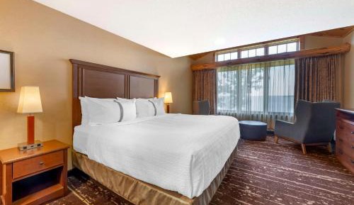 King Room with Kitchenette - Lake Front/Disability Access/Non-Smoking