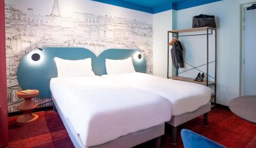 Standard Room With Three Single Beds