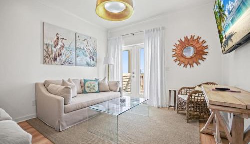Two-Bedroom Deluxe Apartment with Ocean View