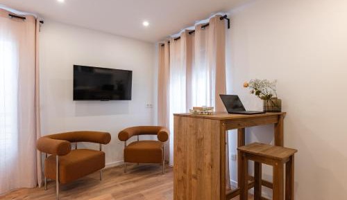 Two-Bedroom Deluxe Apartment
