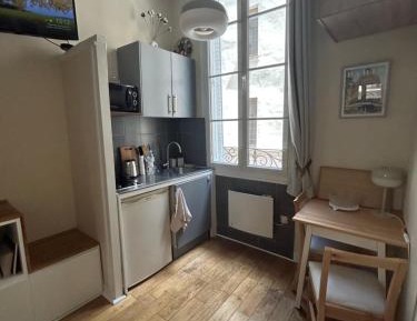 Studio - Split Level