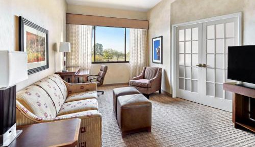 One-Bedroom King Suite 