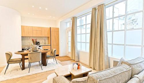 Two-Bedroom Deluxe Apartment