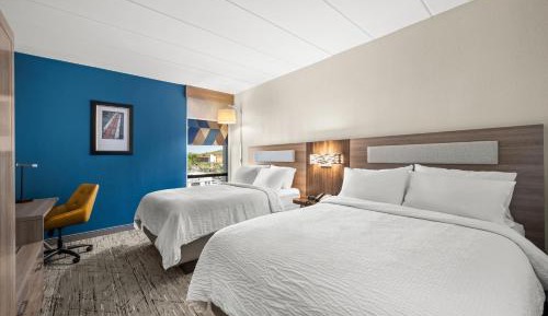 Standard Queen Room with Two Queen Beds