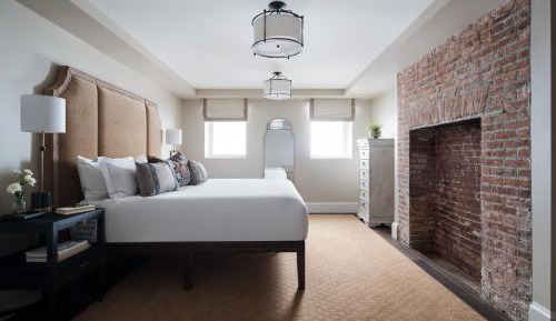 Standard King Room