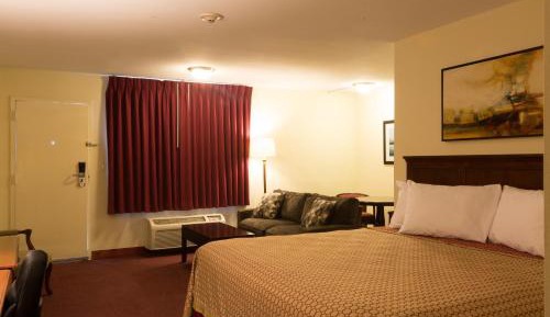 King Kitchenette Suite - Non-Smoking