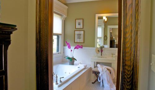 Deluxe Double Room with Balcony - Stewart Room