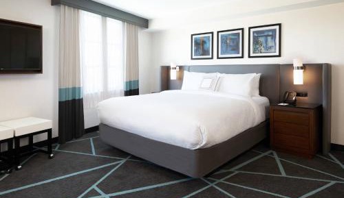 King Room - Hearing Accessible